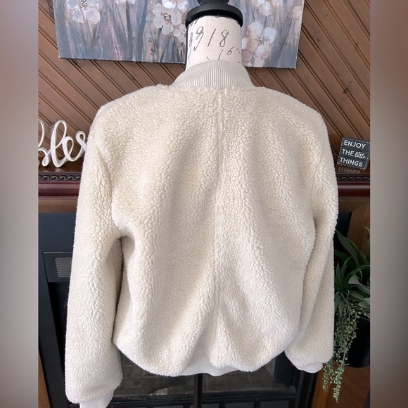 Old Navy Jacket - Picture 4 of 8